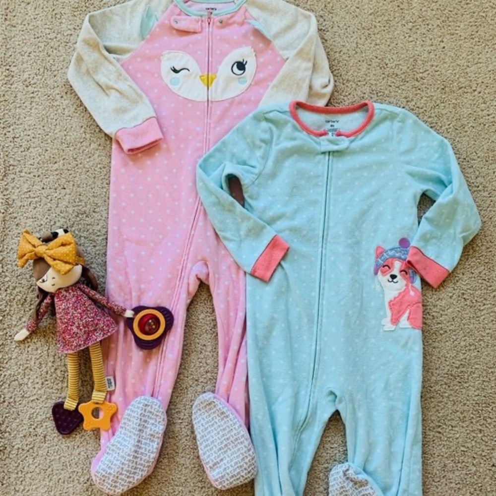 Carter's fleece pjs with footies -4T